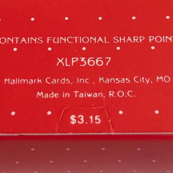 NOS Vintage 1980's Classic Hallmark Snowflake Pin Christmas Cloisonne Silver NEW - Picture 3 of 5